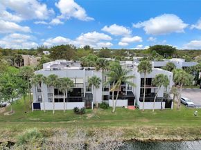 10825 SW 112th Ave 216, Miami FL 33176