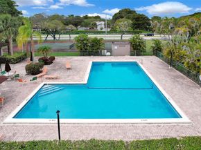 10825 SW 112th Ave 216, Miami FL 33176