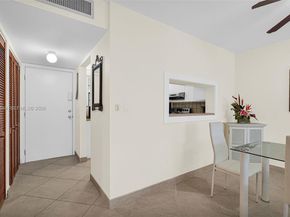 10825 SW 112th Ave 216, Miami FL 33176