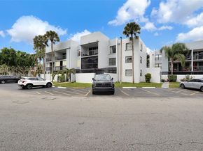 10825 SW 112th Ave 216, Miami FL 33176