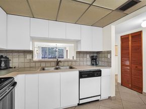 10825 SW 112th Ave 216, Miami FL 33176