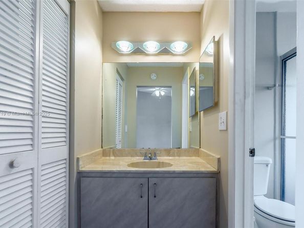 8101 NW 71st Ct, Tamarac FL 33321