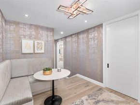 2965 NE Surrey Ln, Weston FL 33331