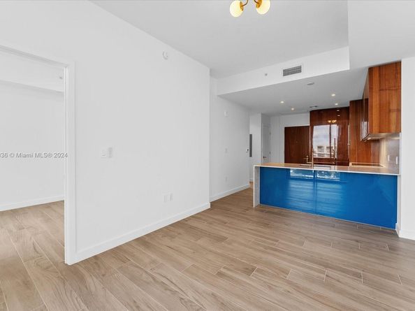 2678 Tigertail Ave 909, Miami FL 33133