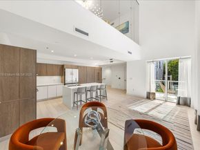 455 NE 39th St 302, Miami FL 33137