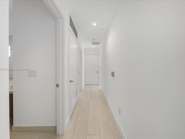 455 NE 39th St 302, Miami FL 33137