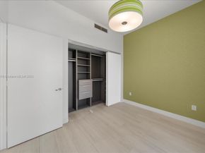 455 NE 39th St 302, Miami FL 33137