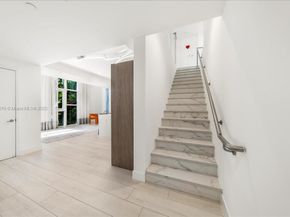 455 NE 39th St 302, Miami FL 33137