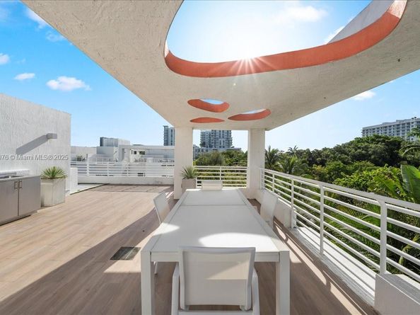 455 NE 39th St 302, Miami FL 33137