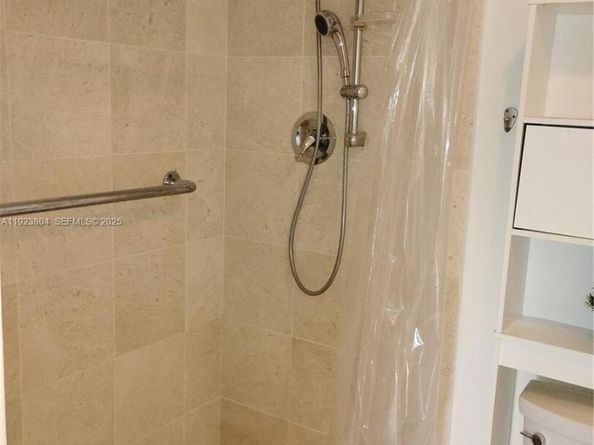 901 SW 128th Ter 103A, Pembroke Pines FL 33027