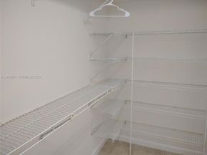 901 SW 128th Ter 103A, Pembroke Pines FL 33027