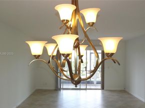 901 SW 128th Ter 103A, Pembroke Pines FL 33027