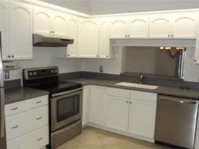 901 SW 128th Ter 103A, Pembroke Pines FL 33027