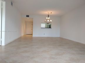 901 SW 128th Ter 103A, Pembroke Pines FL 33027