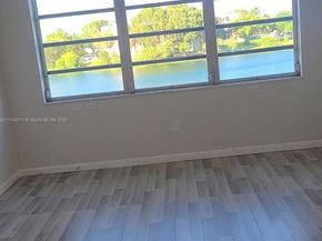 873 NE 195th St 307, Miami FL 33179