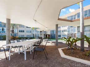 873 NE 195th St 307, Miami FL 33179