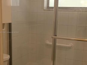 873 NE 195th St 307, Miami FL 33179