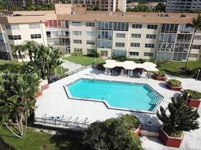 873 NE 195th St 307, Miami FL 33179