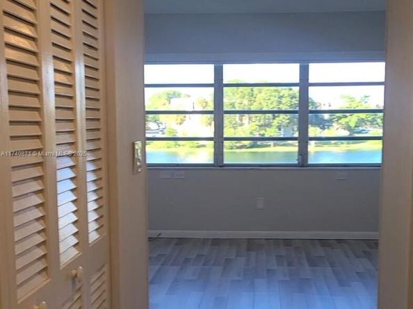 873 NE 195th St 307, Miami FL 33179