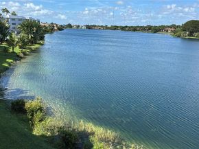 873 NE 195th St 307, Miami FL 33179