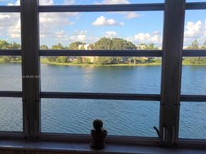 873 NE 195th St 307, Miami FL 33179