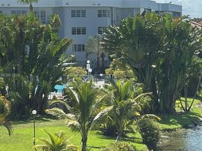 873 NE 195th St 307, Miami FL 33179