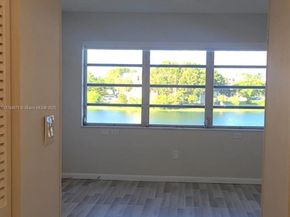 873 NE 195th St 307, Miami FL 33179