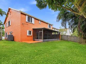 1421 SW 97th Ave, Pembroke Pines FL 33025