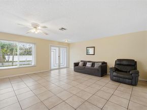 1421 SW 97th Ave, Pembroke Pines FL 33025