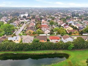 1421 SW 97th Ave, Pembroke Pines FL 33025
