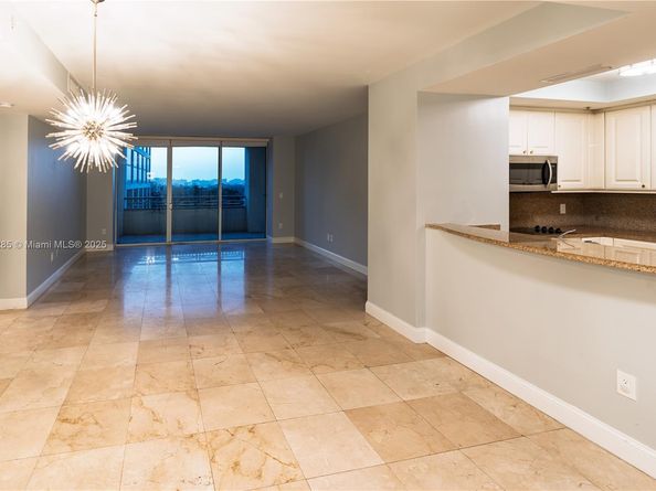 3400 SW 27th Ave 705, Miami FL 33133