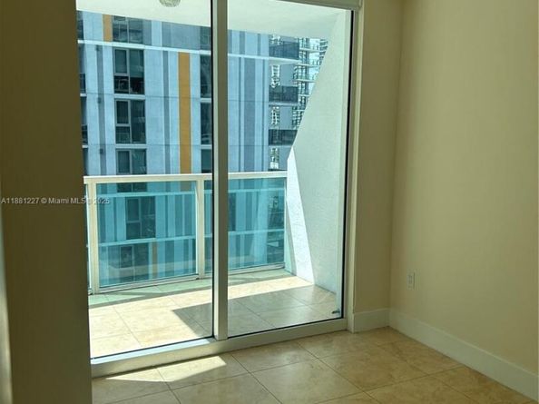 41 SE 5th St 1108, Miami FL 33131
