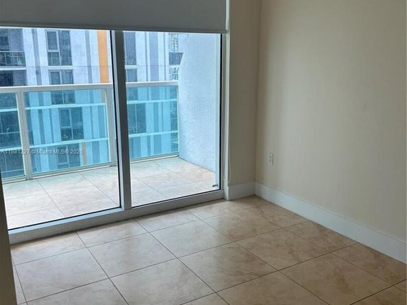 41 SE 5th St 1108, Miami FL 33131
