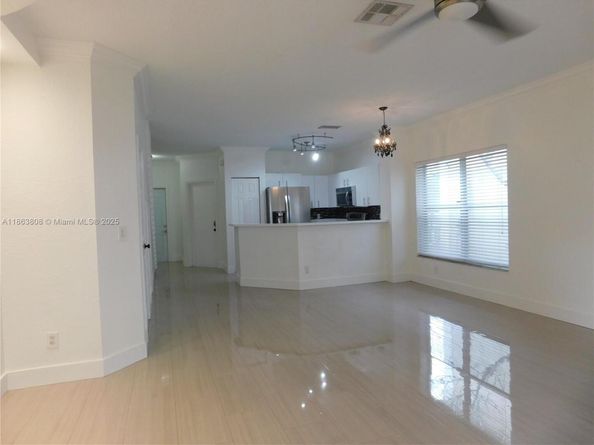 449 SW 122nd Ter, Pembroke Pines FL 33025