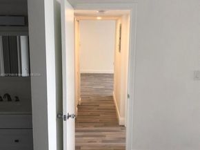 9682 Fontainebleau Blvd 507, Miami FL 33172