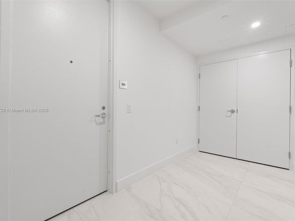 17550 Collins 501, Sunny Isles Beach FL 33160