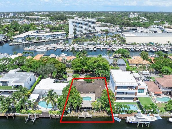 13105 Coronado Dr, North Miami FL 33181