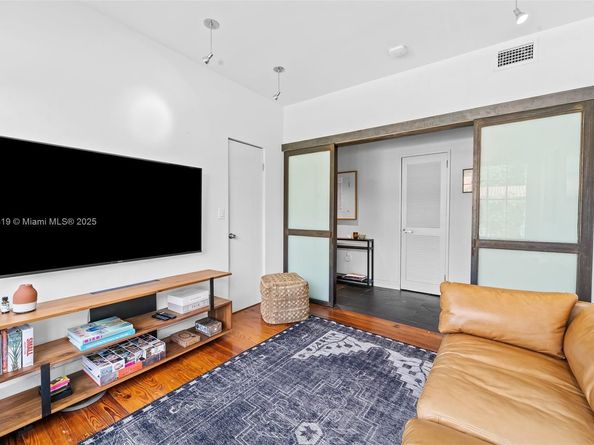 934 16th St 2, Miami Beach FL 33139