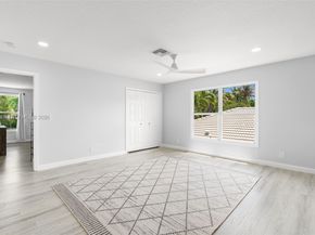 7476 Brunswick Cir, Boynton Beach FL 33472