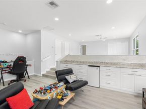 7476 Brunswick Cir, Boynton Beach FL 33472