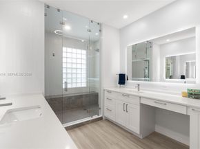 7476 Brunswick Cir, Boynton Beach FL 33472