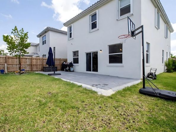 1432 SE 26th Rd, Homestead FL 33035