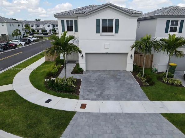 1432 SE 26th Rd, Homestead FL 33035