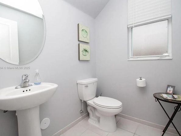 1432 SE 26th Rd, Homestead FL 33035