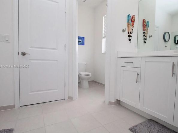 1432 SE 26th Rd, Homestead FL 33035