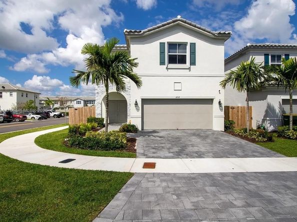1432 SE 26th Rd, Homestead FL 33035