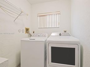 3320 Brussels Ave, Cooper City FL 33026