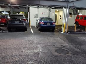 900 SW 84th Ave 301E, Miami FL 33144