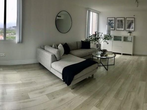 850 N Miami Ave W1804, Miami FL 33136