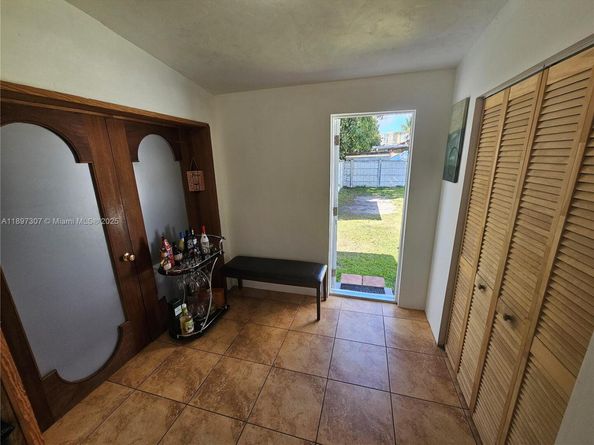 1020 SW 33rd Ave, Miami FL 33135